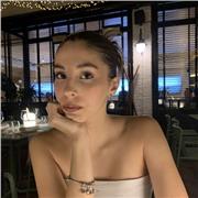 Insegno a bambini e ai ragazzi fino al quarto anno di liceo. Ho competenze in inglese, matematica, italiano e filosofia